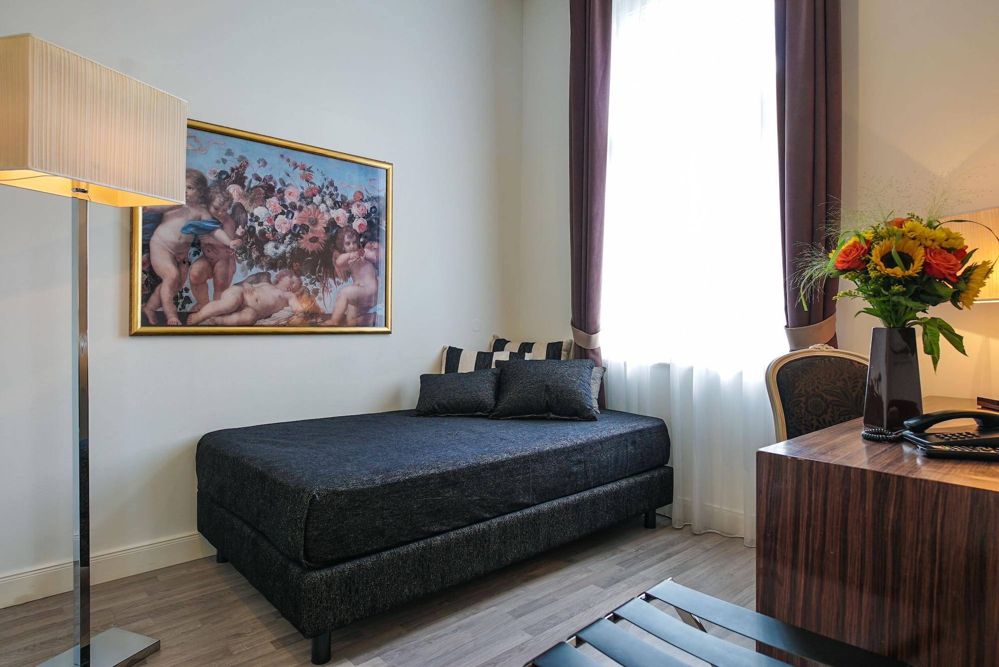 Otel Assenzio 4*