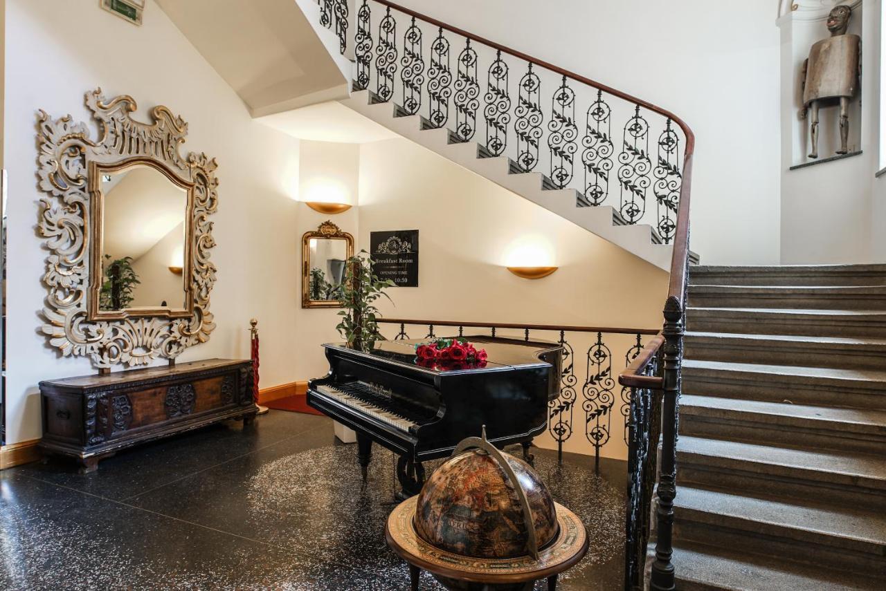 Assenzio Otel Prag