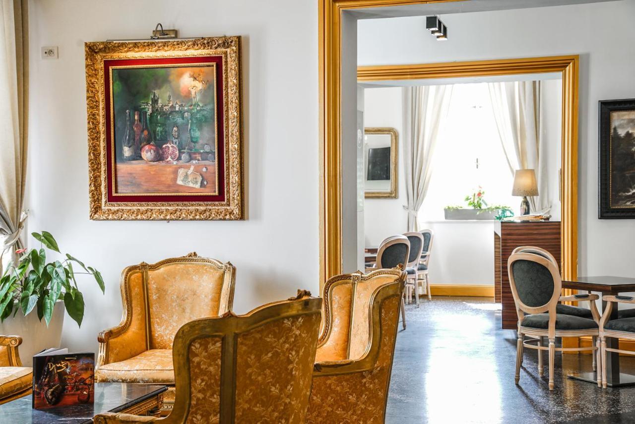 Assenzio Otel